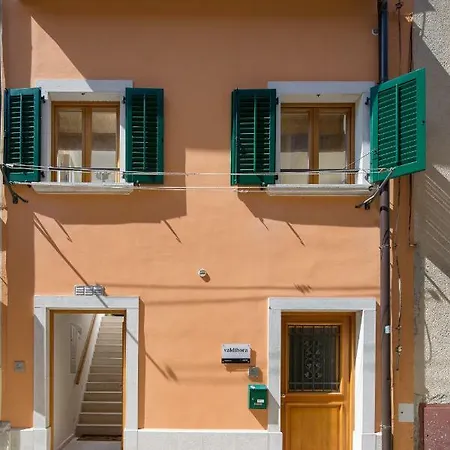 Valdibora Sea View Apartment